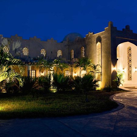Swahili Villa Coco 2Br Apartment 700M To Beach Момбаса Экстерьер фото